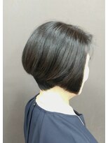 びび 住吉店&nbsp;艶々ブラックヘアのショートスタイル