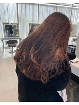 アルティファータ(artifata) レイヤーカット 縮毛矯正 髪質改善 艶髪 ロングヘア 前髪カット