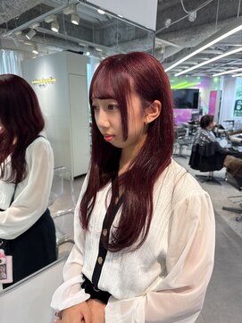 ユーフォリア 渋谷グランデ(Euphoria SHIBUYA GRANDE) ブリーチ無しダブルカラー ピンクカラー AKARI