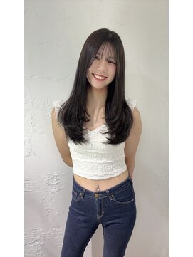 ロングレイヤー レイヤーカット 韓国風レイヤー 顔まわりカット