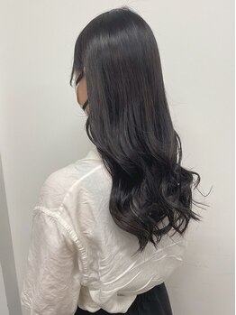 シエルリンクス(Ciel links)の写真/お客様の髪の状態に合わせて、お手入れの仕方を丁寧に教えてくれるから、サロン帰りのスタイル長持ち◎