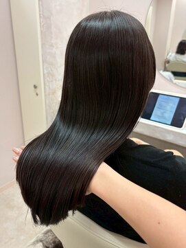 黒髪 20代 髪質改善 縮毛矯正 グレージュカラー 透明感カラー