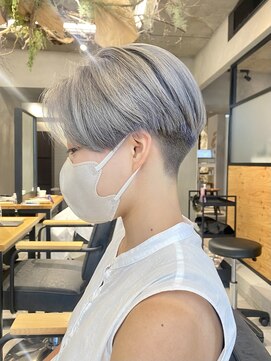 パークホワイト 代官山(PARK White) ボブウルフハッシュカットショートウルフボブ小顔カット