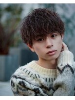 メンズサロンAlo 渋谷 #メンズカット#メンズパーマ#眉毛#ブリーチ#縮毛矯正#MEN'S特化&nbsp;ニュアンスパーマ/センターパート/波巻きツイストスパイラル渋谷