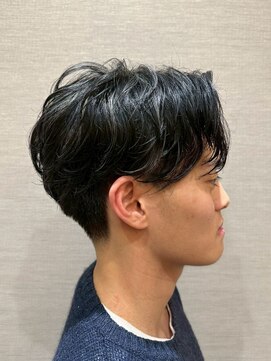 スカイ ビューレックス 丸の内店 刈り上げショート<理容室>[MEN'S/眉毛/シェービング/丸の内]