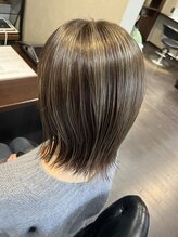 【上品な大人デザインカラー】白髪を活かしながら、トレンド感のある華やかなスタイルへ♪