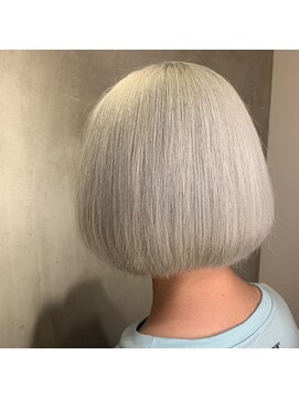 アンダーバーホワイトモデ 河内長野(_WHITE mode) ホワイトグレー　千代田　河内長野