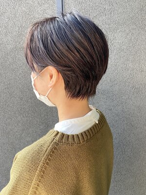 《南熊本駅から徒歩3分》フォルムが命のショートヘア！骨格に合わせたカット技術で小顔効果もUP◎
