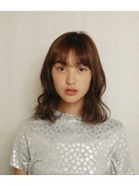 シゼン(shizen) カールをつけたミディアムレイヤー