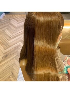 レーヴバイロンド 仙台(Reve by Lond) 美髪ストレート　似合わせカット　アースカラー