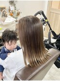 ベージュ×ハイライト