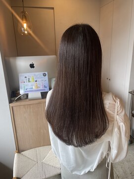 シー 岡崎(,SHE) 前髪/マチルダボブ/ピンクベージュ/インナーグレージュ/岡崎