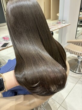 マーシィ(MARCIE) つやオリーブベージュ