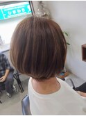 ショートボブ