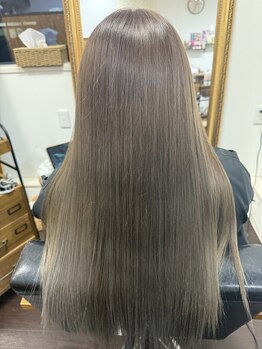 サロンズ エクル(salon’’s ECRU...)の写真/《ケアブリーチ使用◎》ダブルカラーなどトレンドカラーはお任せ！ワンランク上のおしゃれをお届けします♪