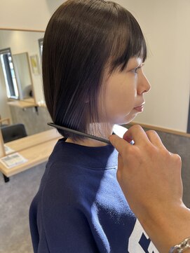 リノアバイフェリア(LINO’A by felia) さりげなく可愛いイヤリングカラー×ボブ◎静岡/葵区/北安東