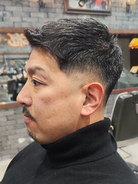 スリーセント 栄(3/cent) フェザーアップ/スキンフェード/イケオジヘアー