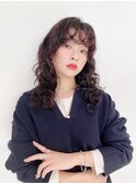 ロングレイヤーカットくるくるパーマ外国人風パーマ　黒髪パーマ