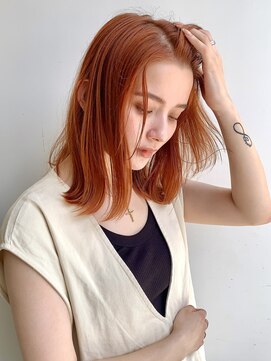 アペロ 柏(Apero) オレンジベージュ/ミディアム/ブリーチ/切りっぱなし/