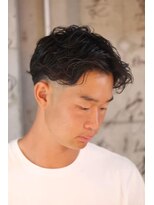 キングスマントーキョー 多摩センター2nd(KINGSMAN TOKYO)&nbsp;センター分けツーブロフェード