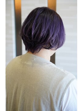 ムゥフ ヘアーアンドアイラッシュ(mouf hair&eyelash) ラベンダーバイオレット×レイヤーハンサムショート