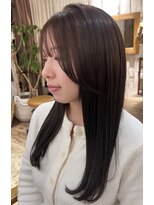 カリラ(CAOLILA)&nbsp;ブラウンカラー/顔周りカット/顔周りレイヤー/