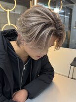 ラ キング(LA KING)&nbsp;メンズバレイヤージュ/名古屋栄/刈り上げセンターパート/久屋