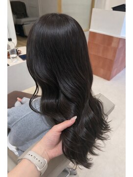 ブラッジ 恵比寿(Bright) ツヤ感たっぷりアッシュオリーブ