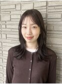 くすみブラウンとレイヤーカット
