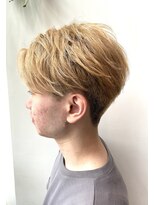 ステア ケース(stair case)&nbsp;メンズ ツーブロック/センターパート/マッシュレイヤー/ブロンド