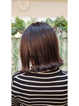 エルムトウキョウ(ELM Tokyo) バイオレット系カラーでツヤ感アップ☆