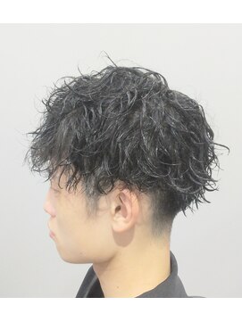 夜髪 クセ毛やのにパーマってしていいんですか?