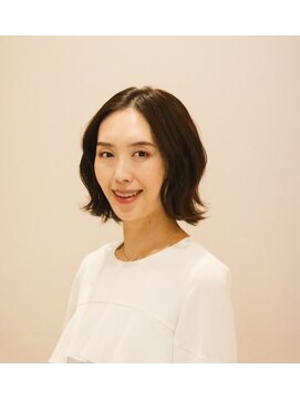 アンベリールフルー(EMBELLIR fleur) 大人のラウンドボブ