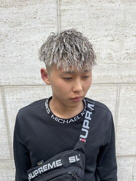 メンズグルーミングナンバーナイン(MEN'S GROOMING NUMBER NINE) 圧倒的技術力！姫路メンズパーマの先駆者