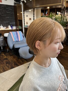 キールヘアーベイス(kir hair base) 【kir hair base】ハイトーンショートボブ
