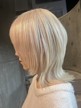 エイト 恵比寿店(EIGHT ebisu) ホワイトカラー／ウルフカット／