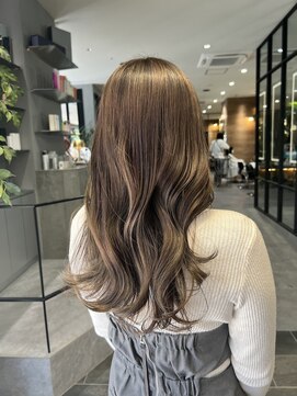 アクトジャパン グランドセントラル 博多リバレイン店(ACT JAPAN GRAND CENTRAL) gray beige