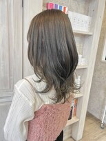 キャアリー(Caary)&nbsp;福山市Caaryシルキーグレージュふんわりロングレイヤースタイル