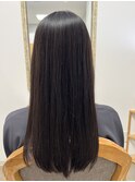 クセ毛のボリュームダウンでストレートヘア　髪質改善