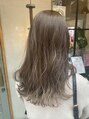 ロッソ ヘアアンドスパ 北千住店(Rosso Hair&SPA) 透明感のあるカラー、細めハイライト[北千住]