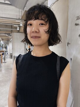 ロジ(loji) 顔周りカットとボブパーマ