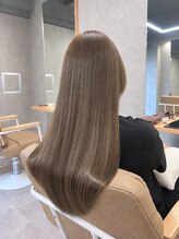 グラフィー(graphy)&nbsp;オリーブベージュ×ツヤツヤロング