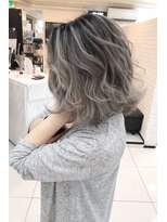 リア 大阪梅田(Ria)&nbsp;～バレイヤージュ外国人風カラー～【Ria 大阪 梅田】