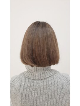 エヌプラス(N+) 黒髪グラデヘアーオリーブグレー小顔に見せるヘアココアベージュ