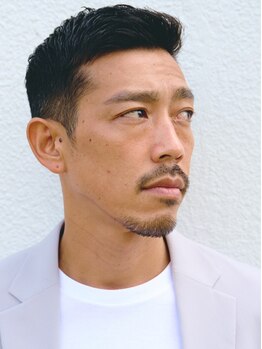 プレミアムバーバー 表参道店(PREMIUM BARBER produce by HIRO GINZA)の写真/【全席個室/女性スタイリスト多数】ミリ単位の髭トリミング、眉、女性目線でのトータル提案が◎[理容室]