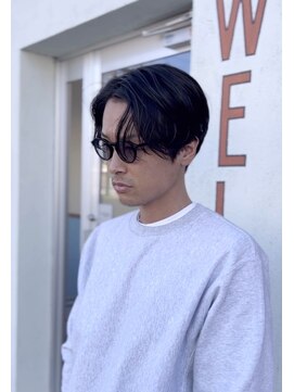 フォーコーナーズカットショップフェイビーズ 名古屋西(FourCornersCutShop favey's) アーバンでナチュラルなセンターパート