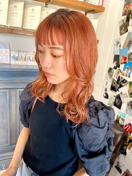 クイン(qin) 垢抜けアプリコットオレンジ