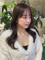 ミズチャーム(Ms.CHARM)&nbsp;ヨシンモリ/センターパート/韓国ヘア/ウェーブ/ツヤ髪/前髪