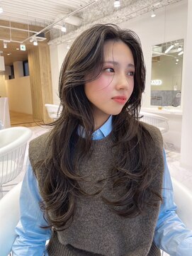 ディーン 岡崎店(DEAN) 韓国風レイヤーカットダークアッシュフェミニンロンググレージュ