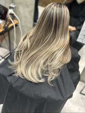 リュストル 町田(LUSTRE) blond balayage color